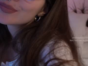 webcam girl _deepthroatgalactica image #1811589