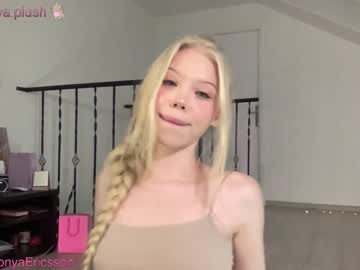 webcam girl sonyaplush image #6112353