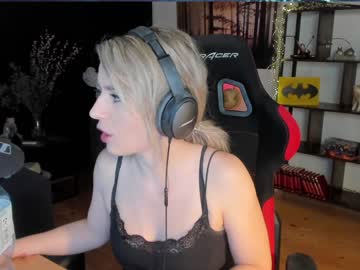 webcam girl kimilee22 image #4747798