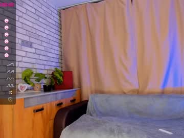 webcam girl carolynjacquelins image #3190179