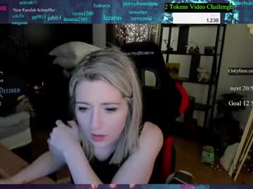 webcam girl kimilee22 image #3927635
