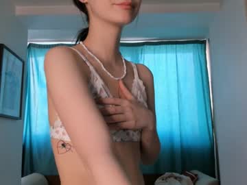webcam girl littlekiraa image #4145444