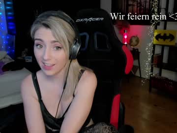 webcam girl kimilee22 image #4926858