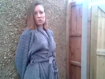 webcam girl eatmypie69 image #5442510