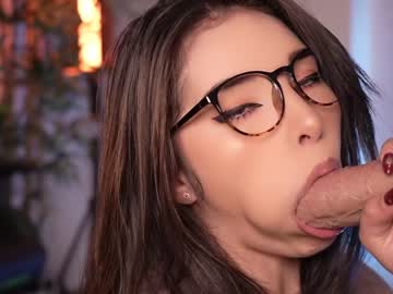 webcam girl lau__1 image #6904471