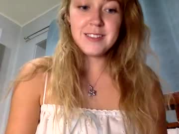 webcam girl winterbunny69 image #6438002