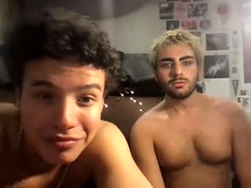webcam man tworoommates image #4143048
