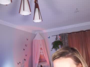 webcam girl juicyandthepussyblvd image #3751807