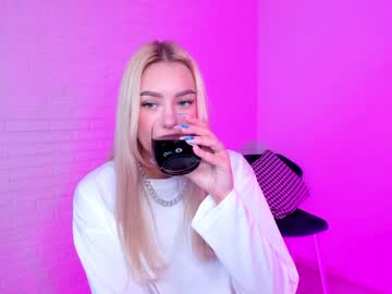 webcam girl 8a8y_nura image #1018761