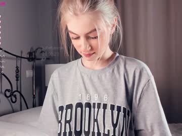 webcam girl kateharrise image #4689353