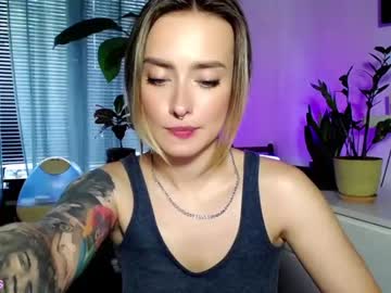 webcam girl _yvie_ image #2311855