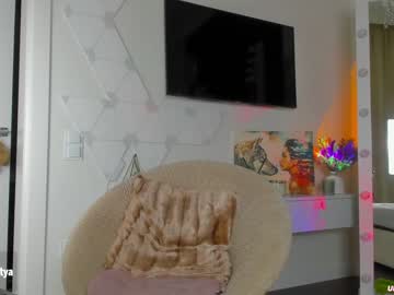 webcam girl sweety_rinushka_ image #1078646