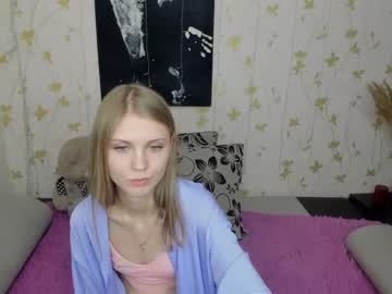 webcam girl phoebepaw image #6218867