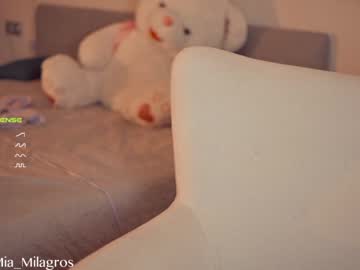 webcam girl mia_milagros image #5482323
