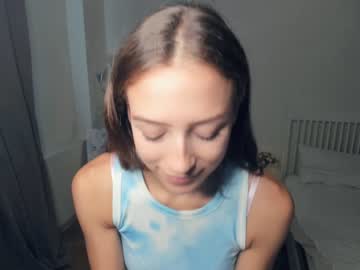webcam girl wave_of_happy_ image #5585036