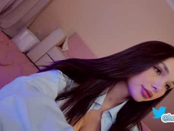 webcam girl hollyextra image #2901563