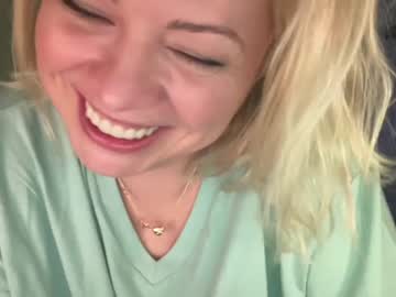 webcam girl kiradivine image #6368995