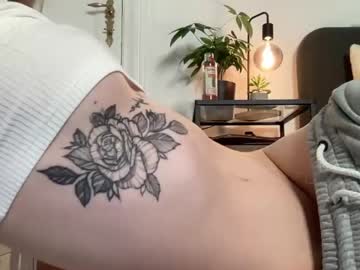webcam girl strawberryjamx image #3038421