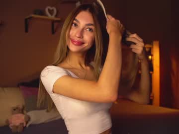 webcam girl cuteelsa_ image #6058985