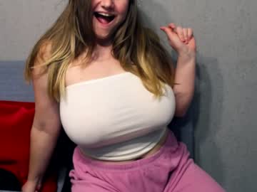 webcam girl royalboobs image #1899031