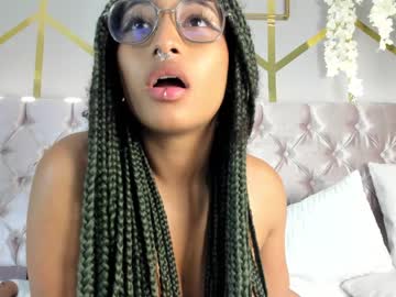 webcam girl willow_hendrix image #3300532