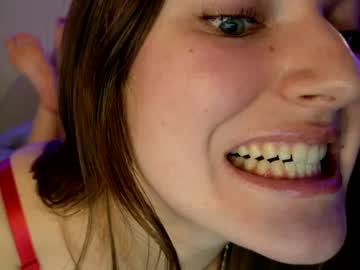 webcam girl peachyyvirgo image #5425072