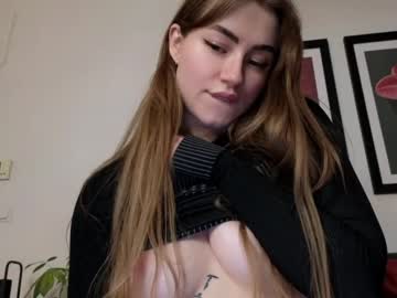 webcam girl strawberryjamx image #5912233