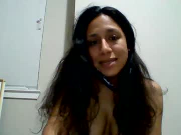 webcam girl e111986 image #6200254