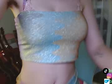 webcam girl bigeyesxo image #4804854