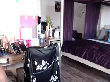 webcam girl wynterheat image #4554137
