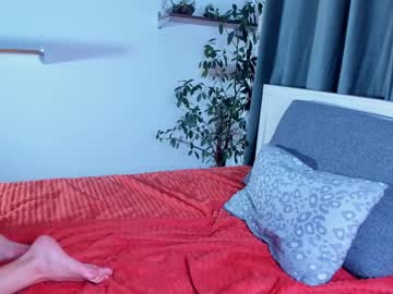 webcam girl _night_moon_ image #5895422