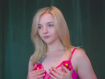 webcam girl lucydelovely image #5780434