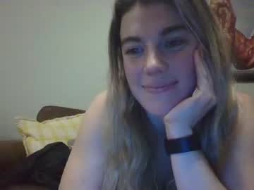 webcam girl curveybirdy image #3298002