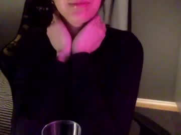webcam girl lillyandhertoyy image #6227319