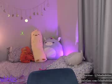 webcam girl blue_bubbles118 image #1727429