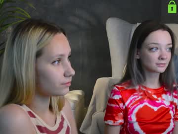 webcam girl boooooom_ image #2237697