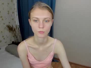 webcam girl phoebepaw image #6174952