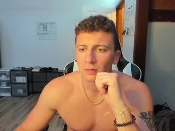 webcam man cowsgomoo101 image #3206272
