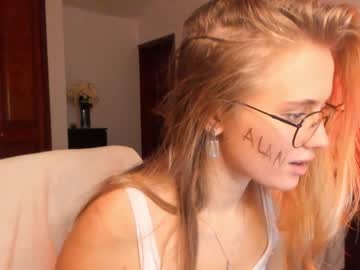 webcam girl linellali image #3047019