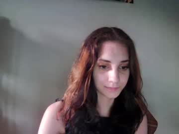 webcam girl alice_shy2 image #2428879