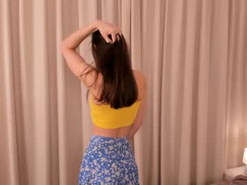 webcam girl peek_in_my_window image #6534170
