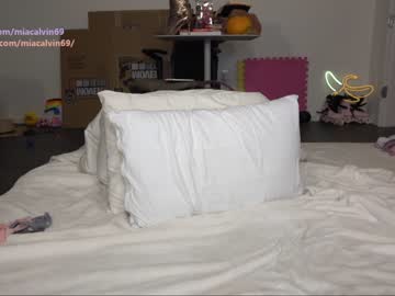 webcam girl miacalvin69 image #549692