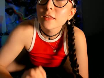 webcam girl littlee33 image #267905