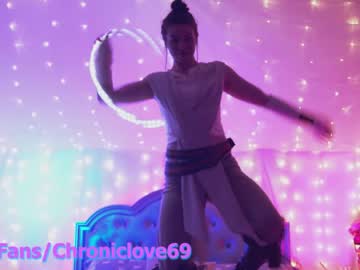 webcam girl chroniclove image #4900295