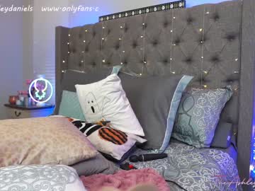 webcam girl theashleydaniels image #2752063