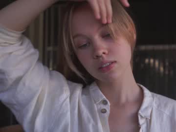 webcam girl bibi_it_is image #3515473