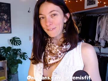 webcam girl artemisfit image #1510960