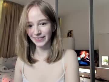 webcam girl happiness_s image #5896096