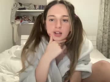 webcam girl lilmills image #1038436