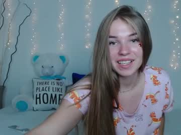webcam girl little__cherrry image #2502536